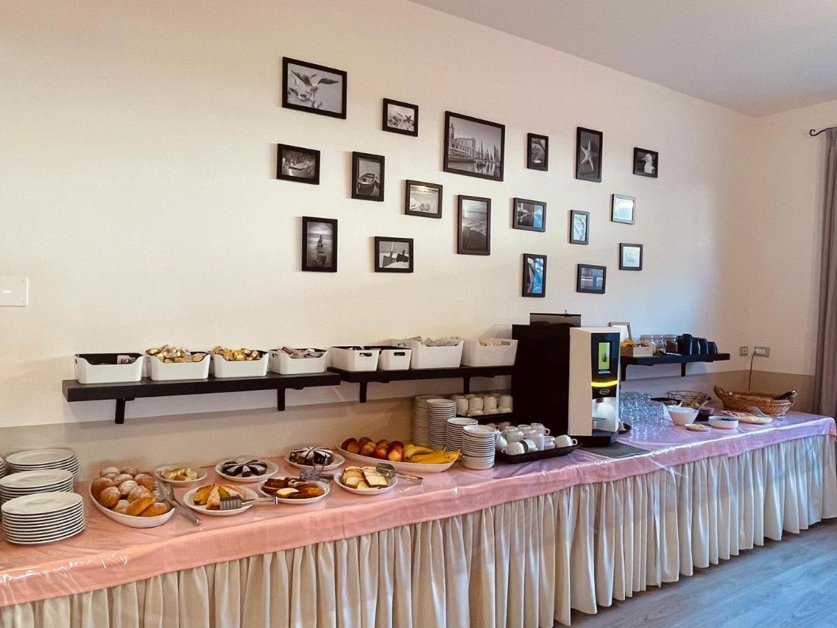 Hotel Vera Cesenatico Luaran gambar